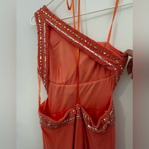 Salmón Color Backless Prom Dress - Picture 5 of 5